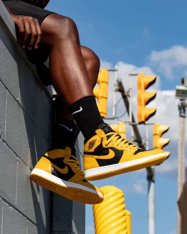 Air Jordan 1 High OG Pollen - Image 4