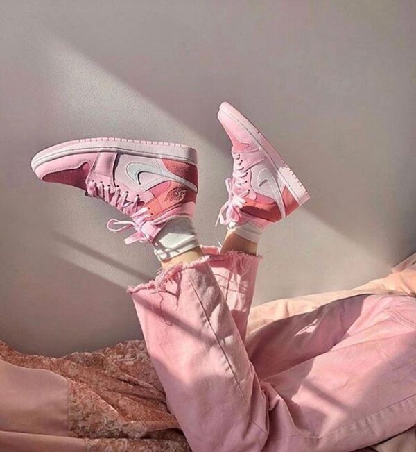 AIR JORDAN 1 MID DIGITAL PINK - Image 5