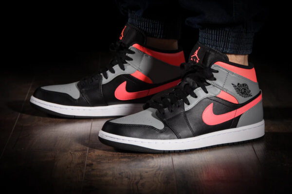AIR JORDAN 1 MID PINK SHADOW - Image 4