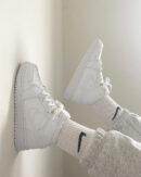AIR JORDAN 1 MID TRIPLE WHITE